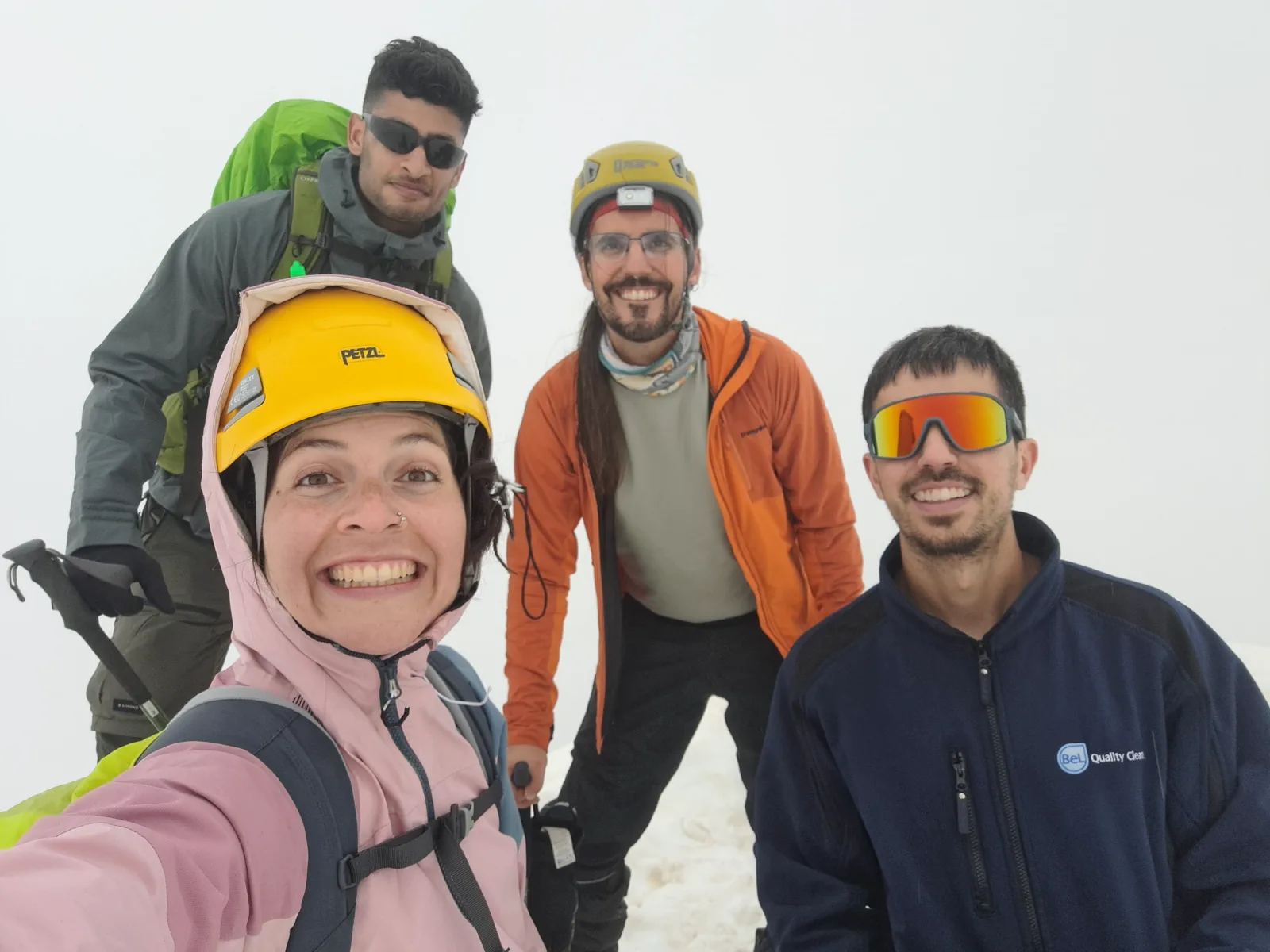 Group equipped for winter mountaineering during the ascent of Garmo Negro